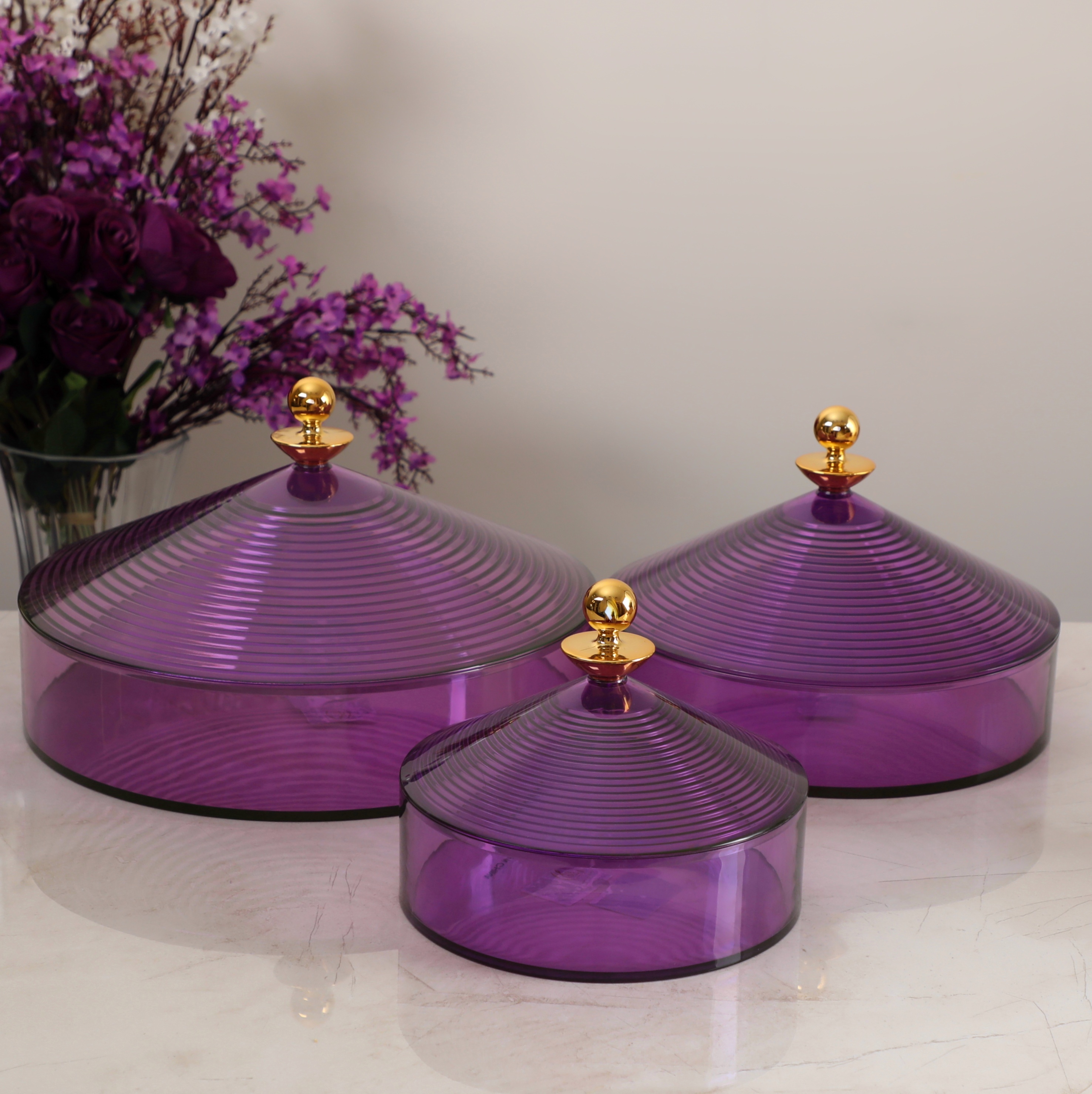 علبة تقديم حلوى الفيصلية، الشكل دائري 