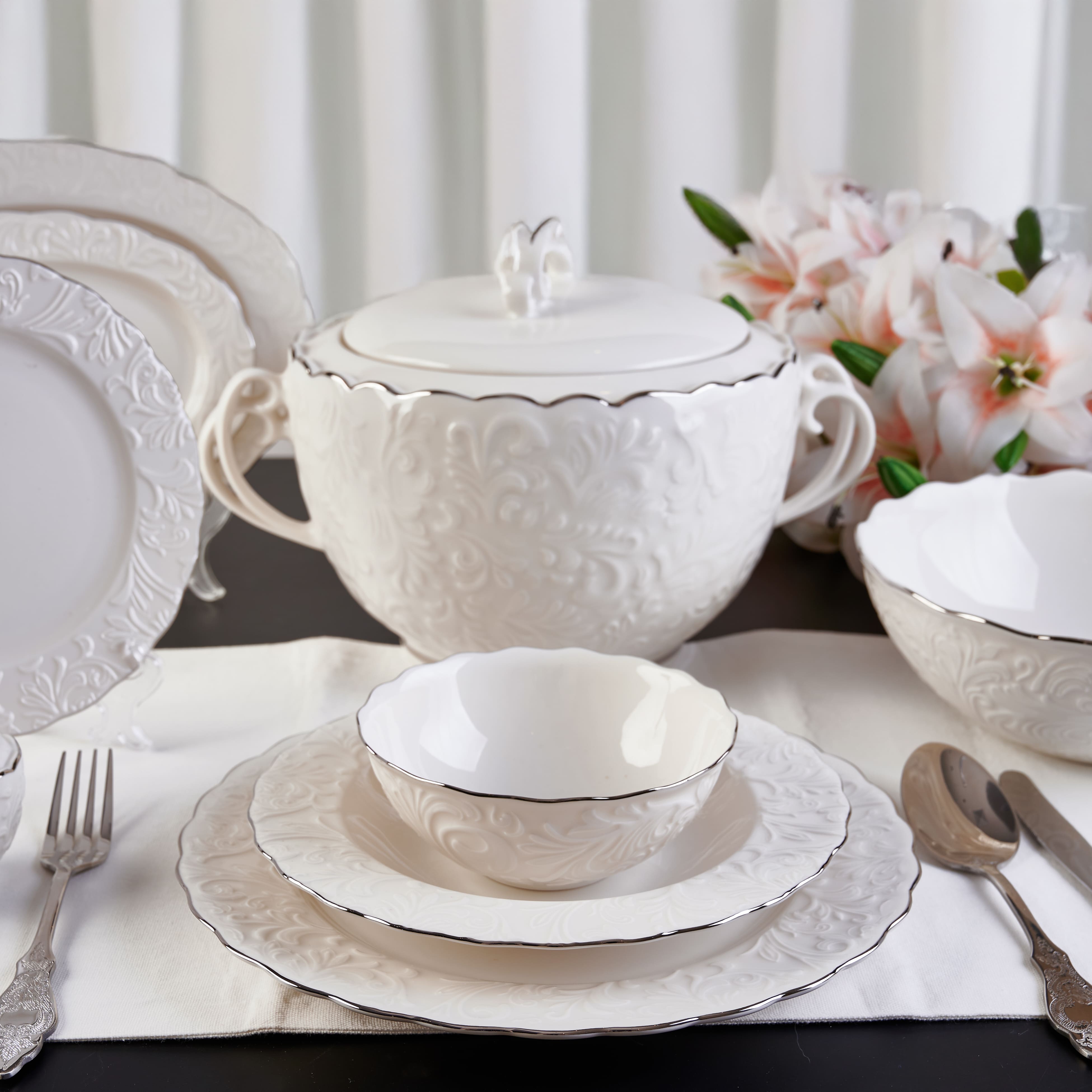 طقم سفرة الأناقة بنقوش من سوليتير, 32 قطعة, طقم سفرة يكفي لـ 6 أشخاص